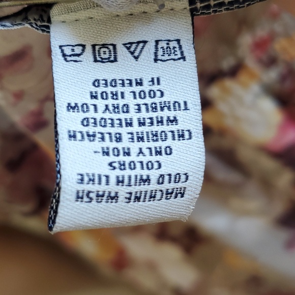 Pretty Floral Print off the shoulder blouse Boho Country Western Farm - Picture 9 of 9